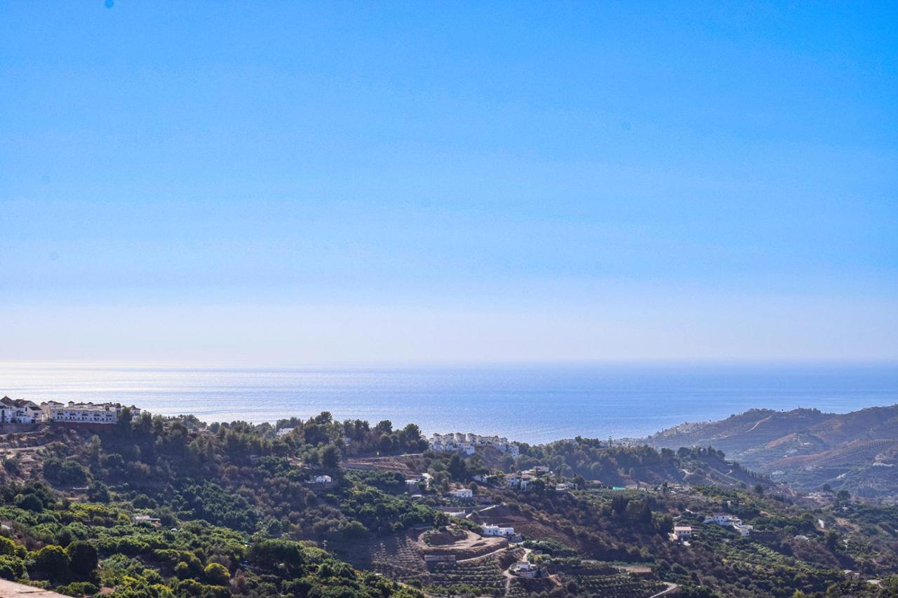 Appartement Penthouse 17a, 2 Bedroom, Pool, Large Terrace And Amazing Views In The Center Of Hansonholiday *