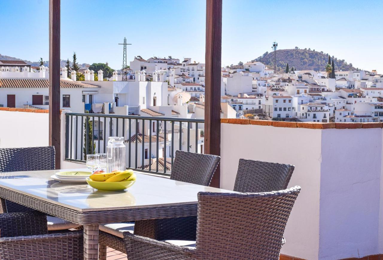 Appartement Penthouse 17a, 2 Bedroom, Pool, Large Terrace And Amazing Views In The Center Of Hansonholiday Frigiliana