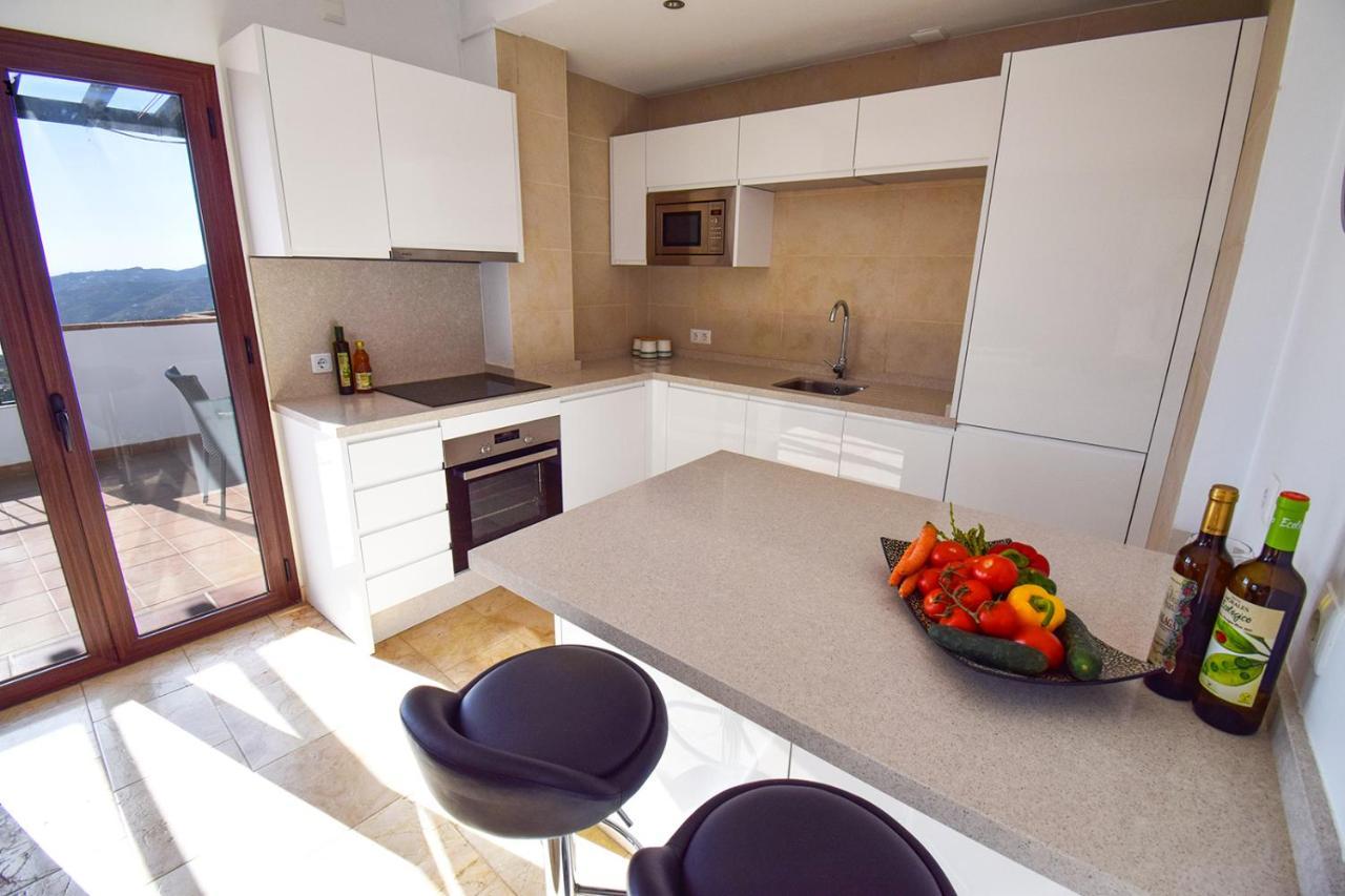 Penthouse 17a, 2 Bedroom, Pool, Large Terrace And Amazing Views In The Center Of Hansonholiday Appartement