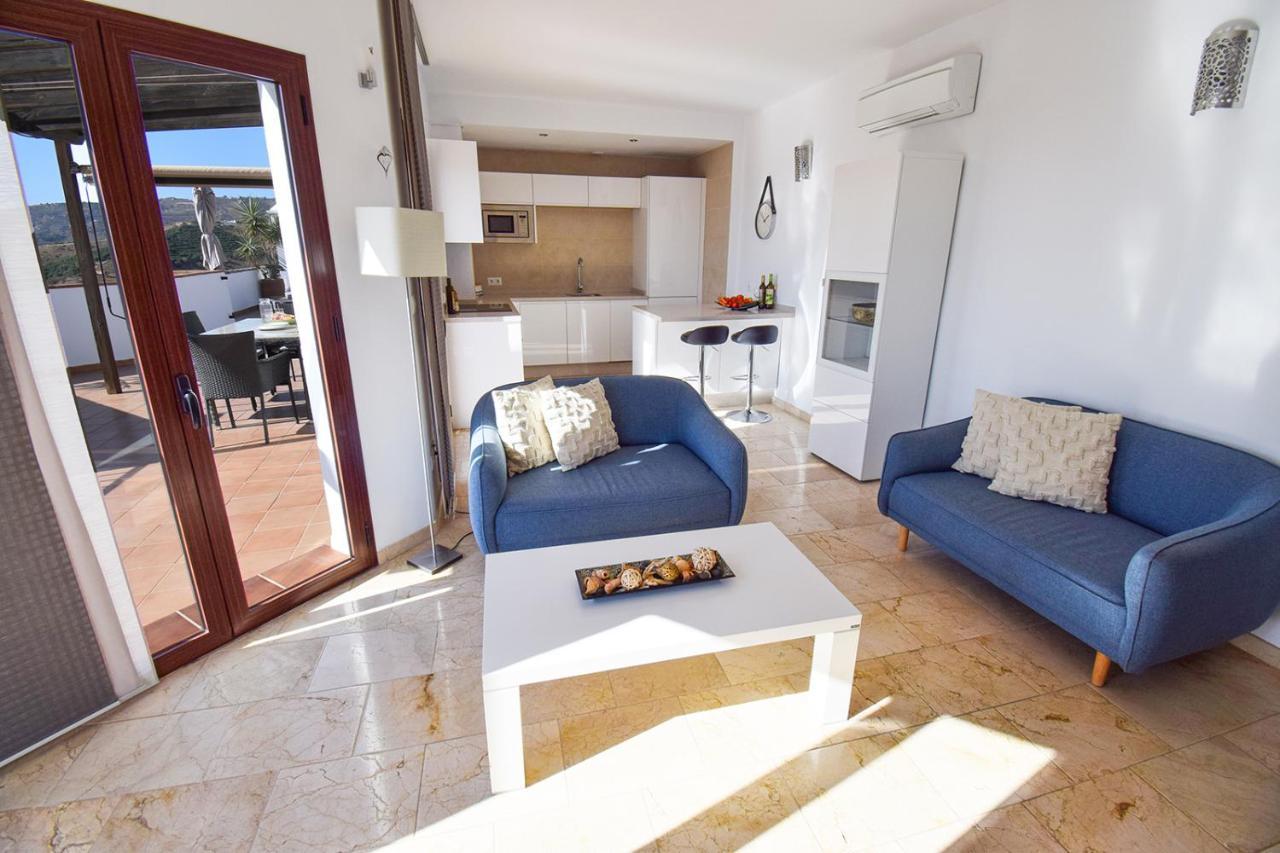 Penthouse 17a, 2 Bedroom, Pool, Large Terrace And Amazing Views In The Center Of Hansonholiday Appartement *
